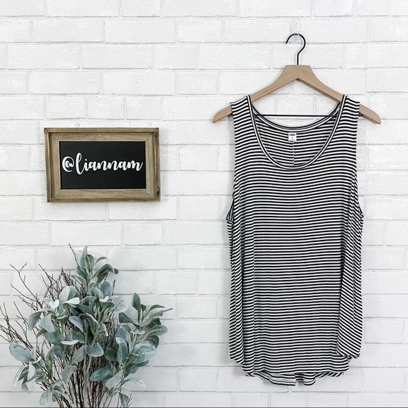 Old Navy Tops - Old Navy Black White Striped Luxe Scoop Neck Tank